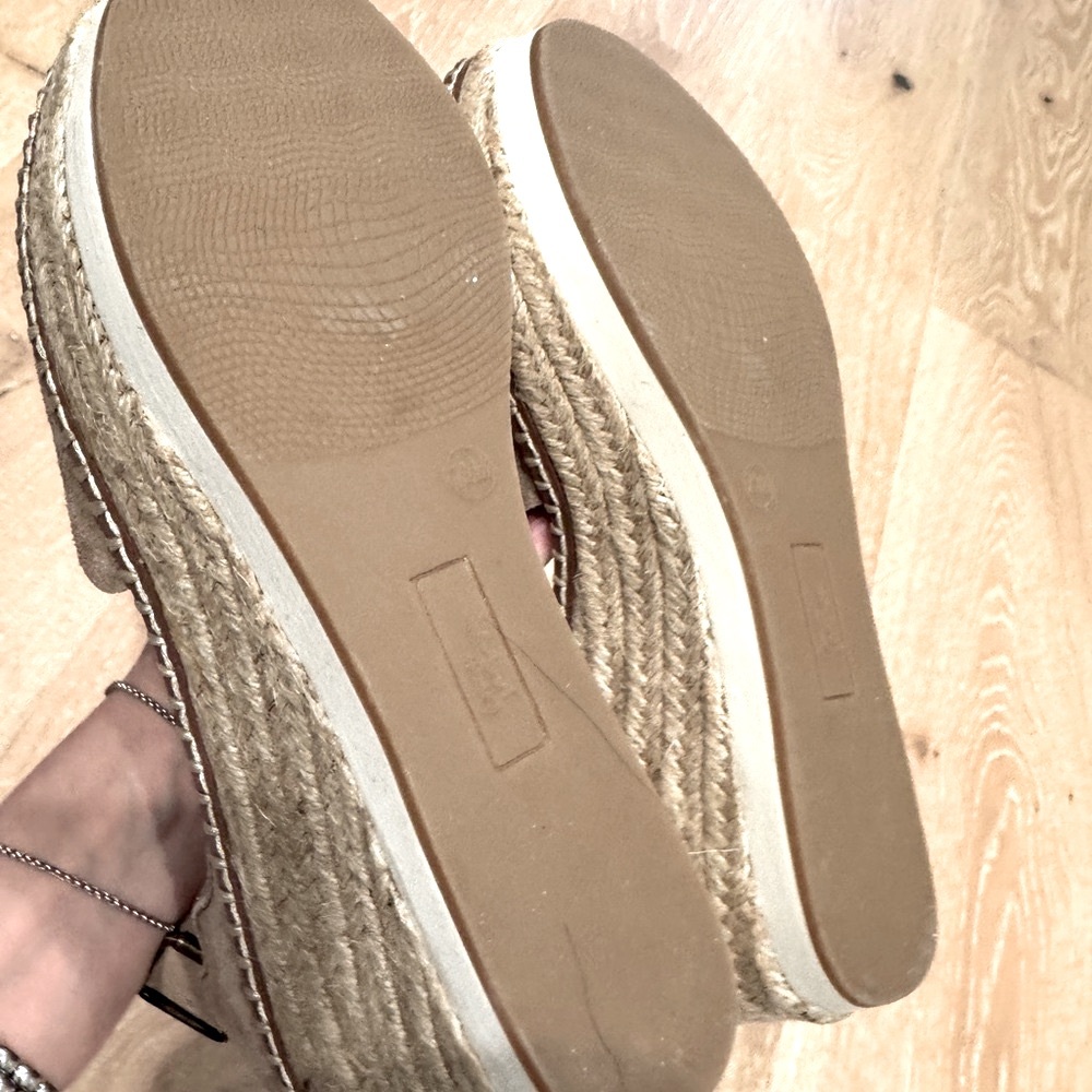 Final/Firm Price. NWOB Crown Vintage Daffodil
Espadrille Wedge Sandal, Size 7.5 - Picture 7 of 7